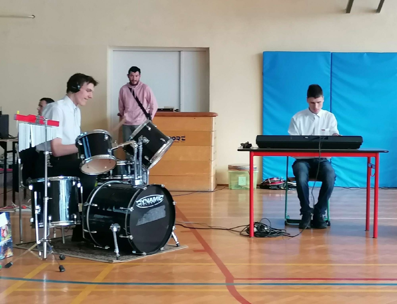 Zdjęcie w galerii na portalu naszraciborz.pl: Rekolekcje i jasełka w Zespole Szkół Specjalnych [FOTO] wiadomości z regionu