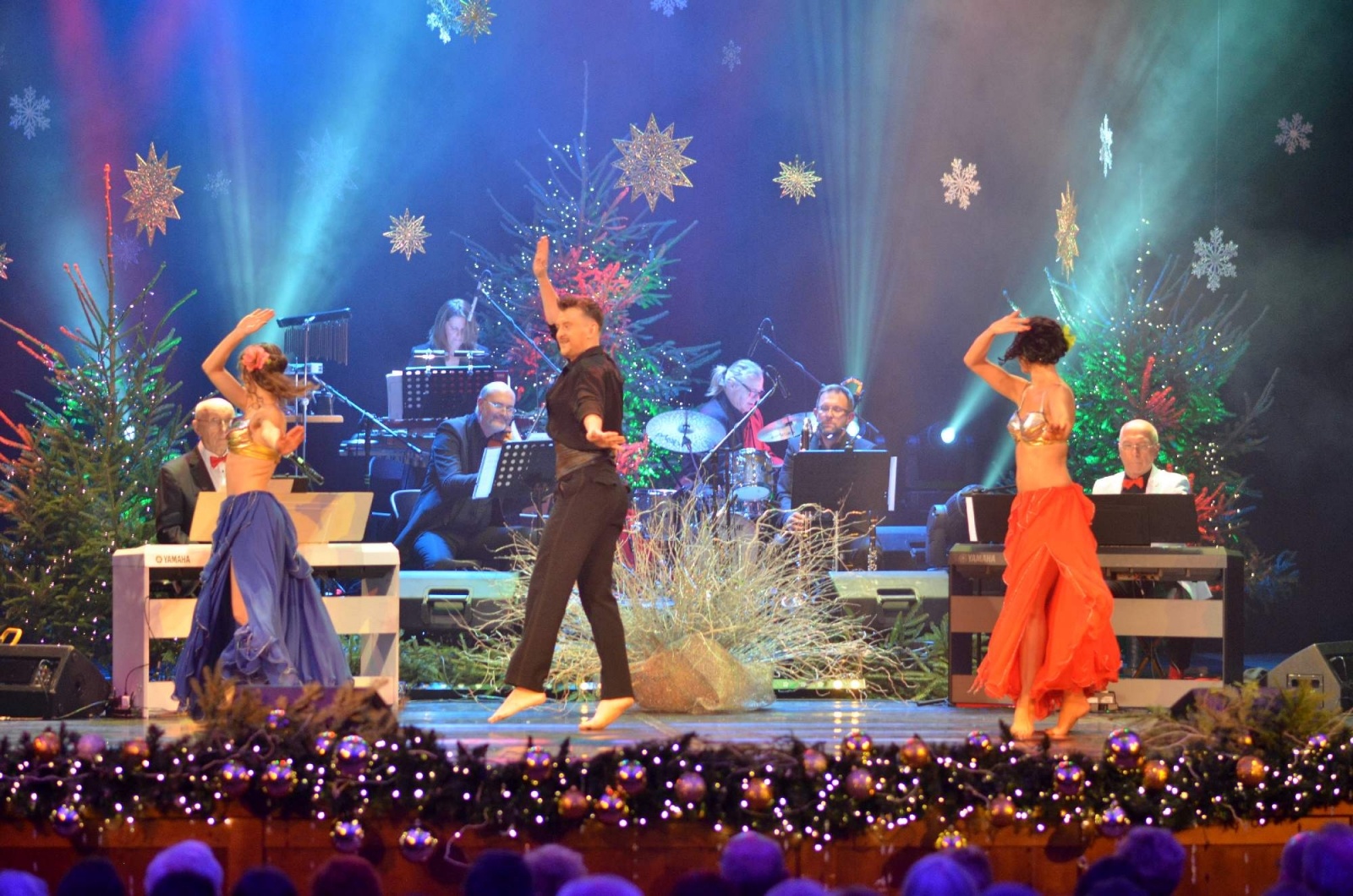 Zdjęcie w galerii na portalu naszraciborz.pl: Muzyka magicznej nocy. Tak w RCK-u witano nowy rok wiadomości z regionu