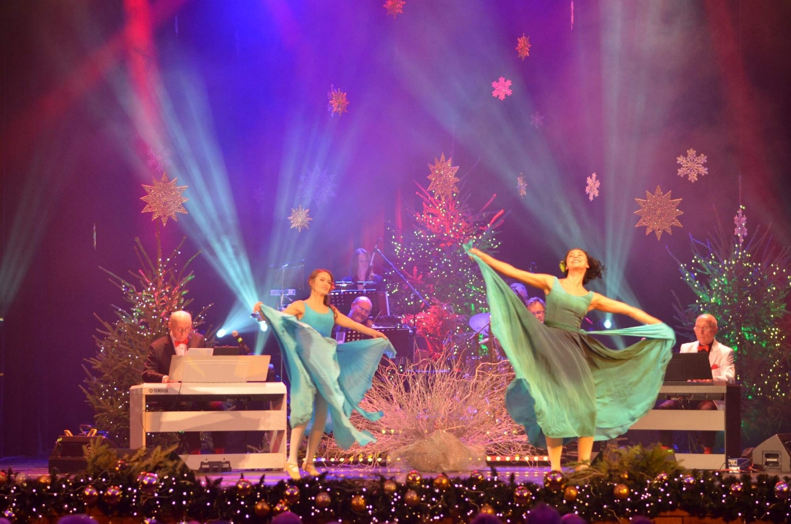 Zdjęcie w galerii na portalu naszraciborz.pl: Muzyka magicznej nocy. Tak w RCK-u witano nowy rok wiadomości z regionu