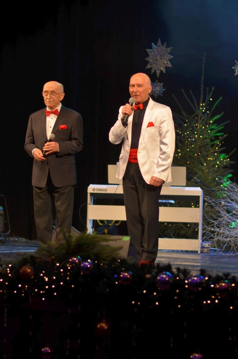 Zdjęcie w galerii na portalu naszraciborz.pl: Muzyka magicznej nocy. Tak w RCK-u witano nowy rok wiadomości z regionu