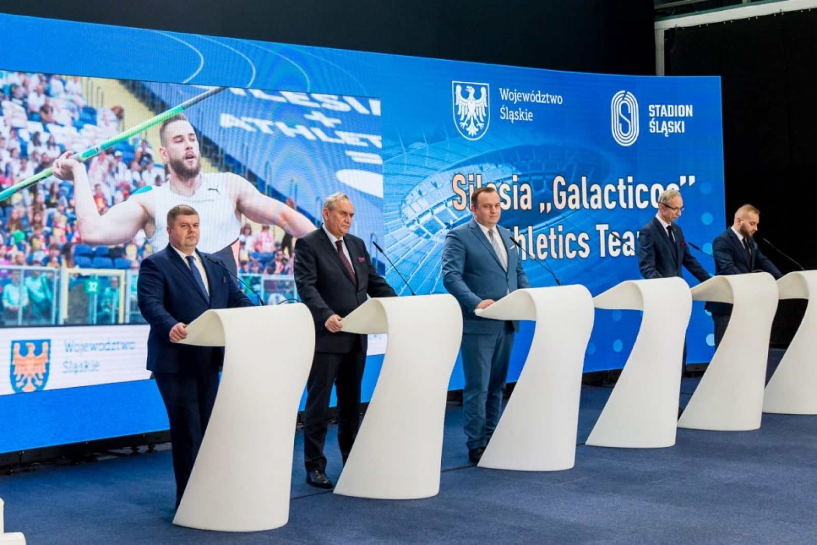 Zdjęcie w galerii na portalu naszraciborz.pl: Justyna Święty-Ersetic w teamie Galacticos wiadomości z regionu