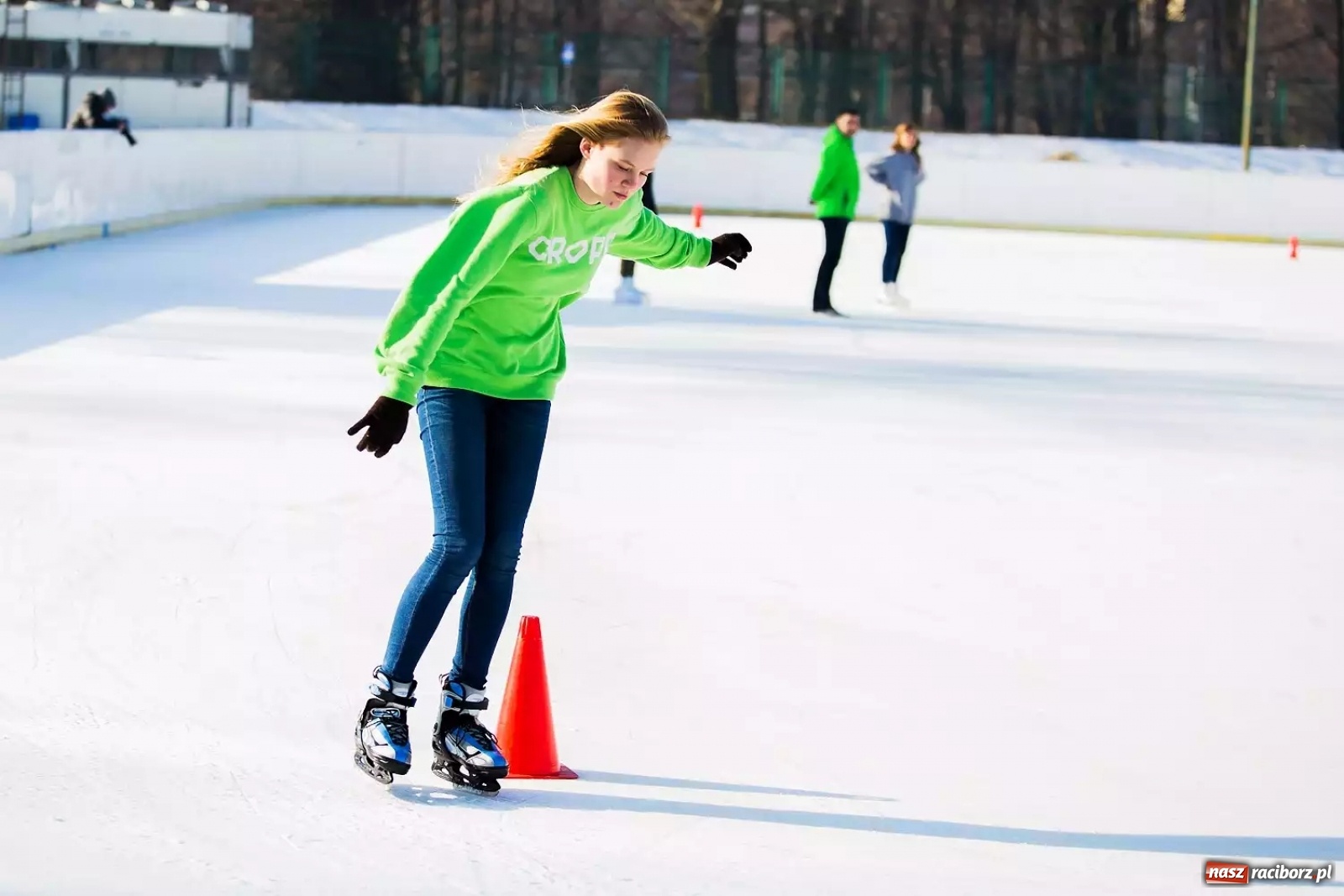 Zdjęcie w galerii na portalu naszraciborz.pl: Padła propozycja, by uruchomić na powrót lodowisko Piastor na Ostrogu wiadomości z regionu
