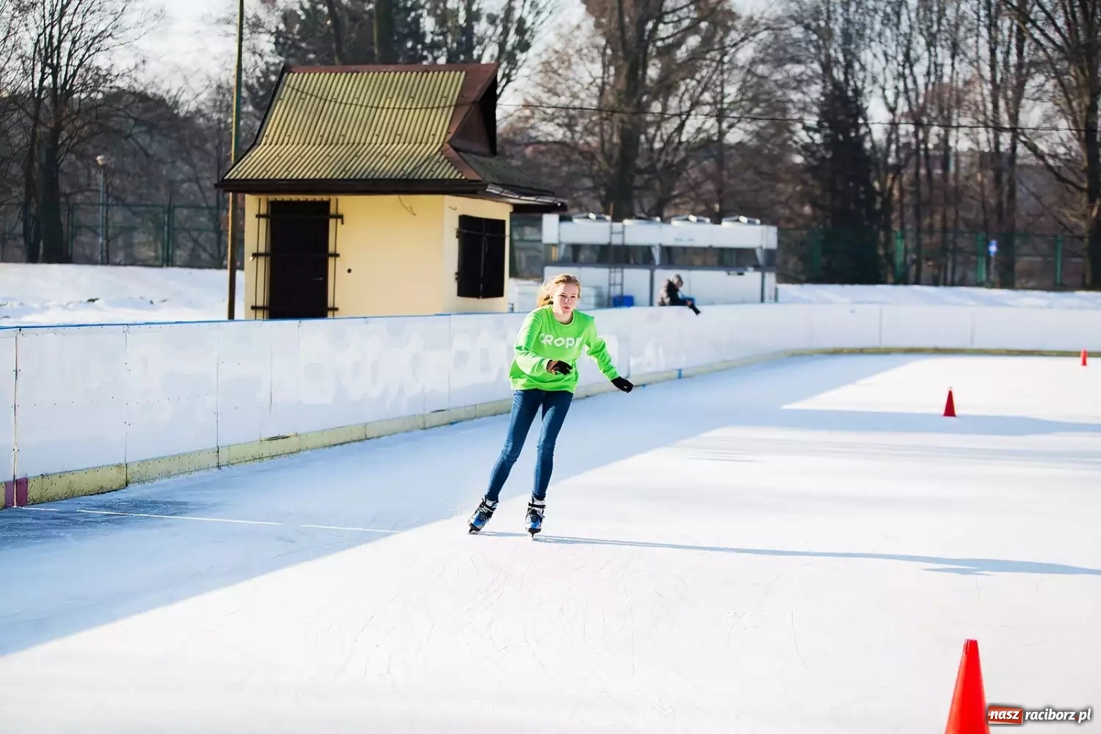 Zdjęcie w galerii na portalu naszraciborz.pl: Padła propozycja, by uruchomić na powrót lodowisko Piastor na Ostrogu wiadomości z regionu