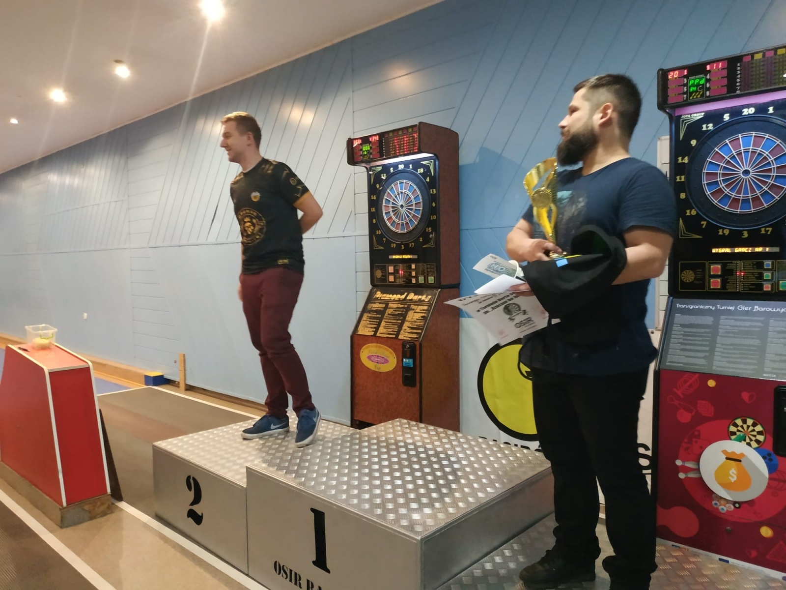 Zdjęcie w galerii na portalu naszraciborz.pl: Noworoczny turniej darta na start cyklu Grand Prix [FOTO] wiadomości z regionu