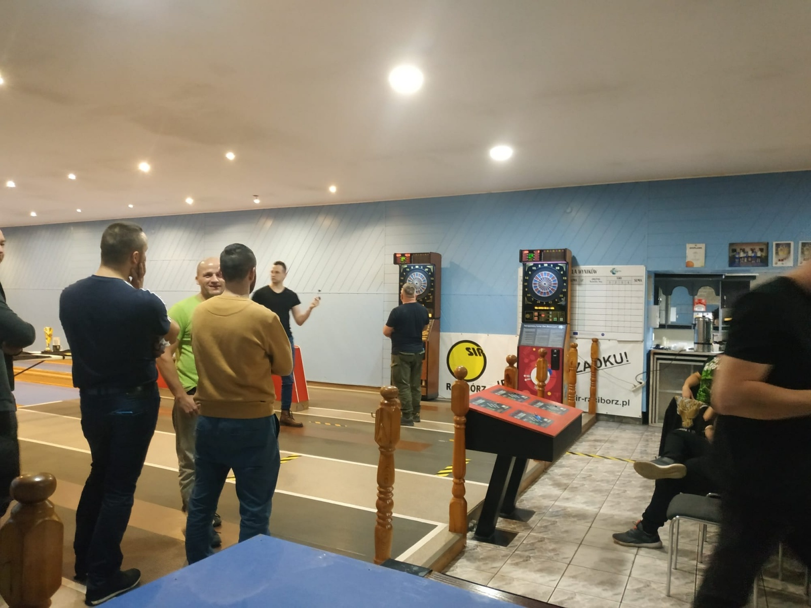 Zdjęcie w galerii na portalu naszraciborz.pl: Noworoczny turniej darta na start cyklu Grand Prix [FOTO] wiadomości z regionu