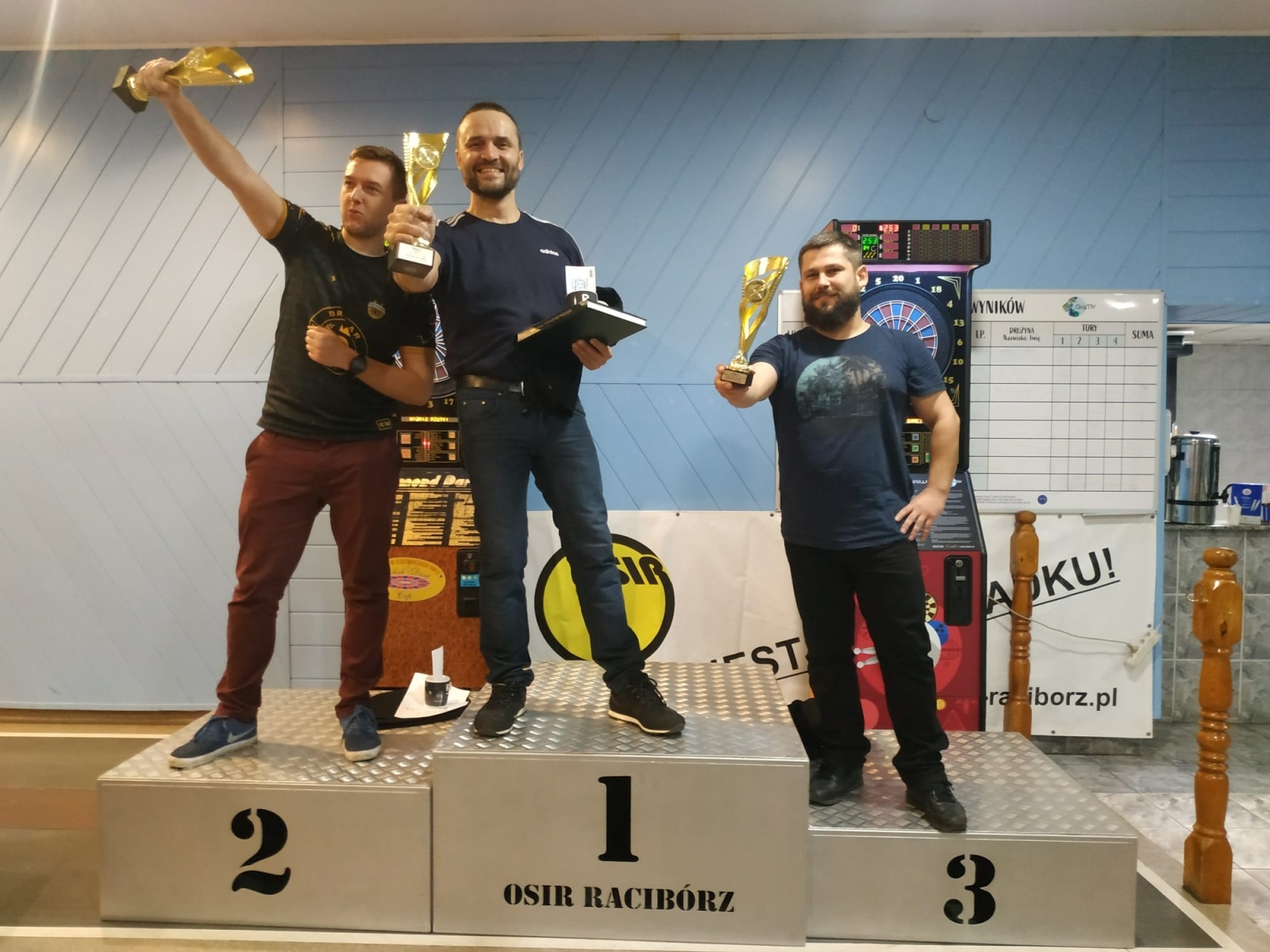 Zdjęcie w galerii na portalu naszraciborz.pl: Noworoczny turniej darta na start cyklu Grand Prix [FOTO] wiadomości z regionu