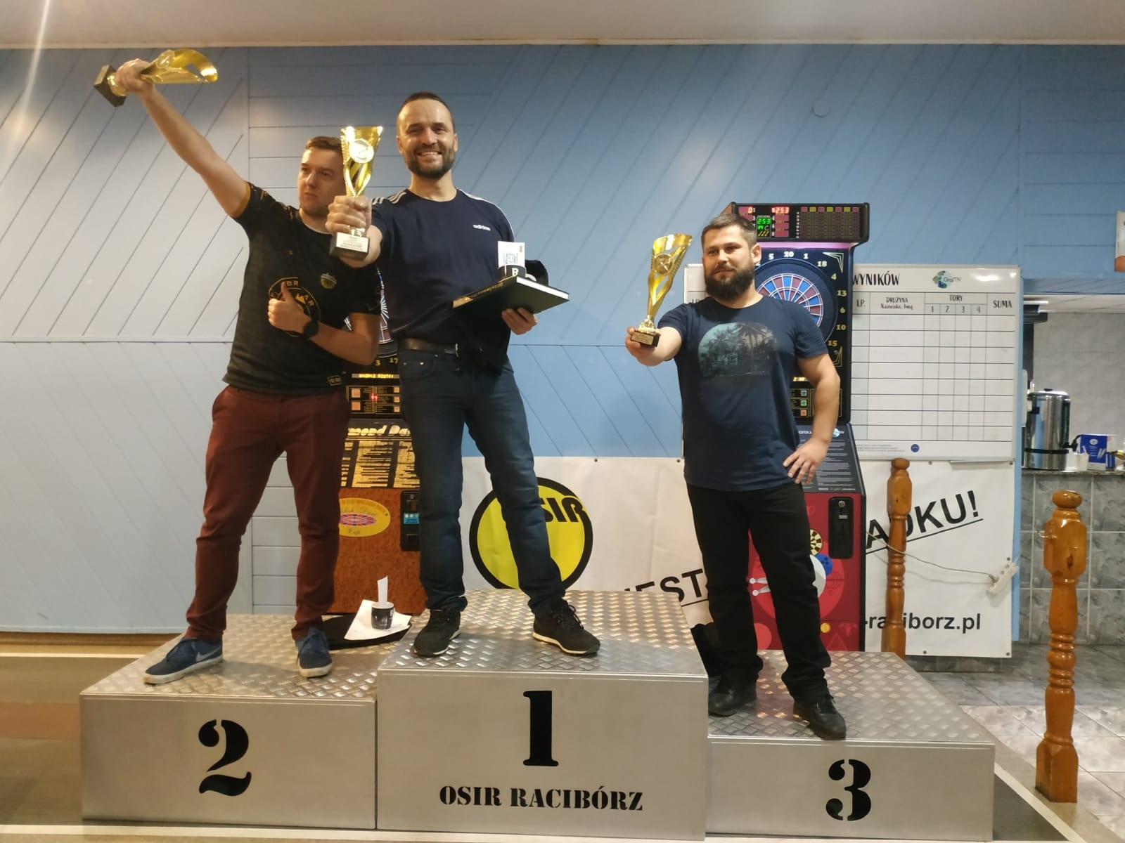 Zdjęcie w galerii na portalu naszraciborz.pl: Noworoczny turniej darta na start cyklu Grand Prix [FOTO] wiadomości z regionu