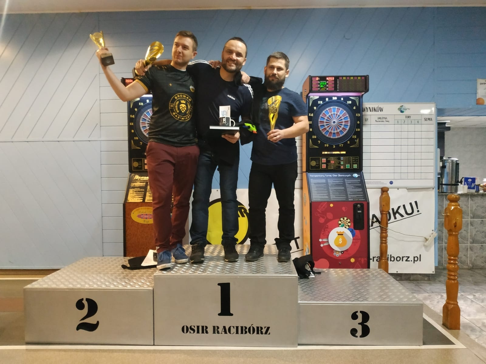 Zdjęcie w galerii na portalu naszraciborz.pl: Noworoczny turniej darta na start cyklu Grand Prix [FOTO] wiadomości z regionu