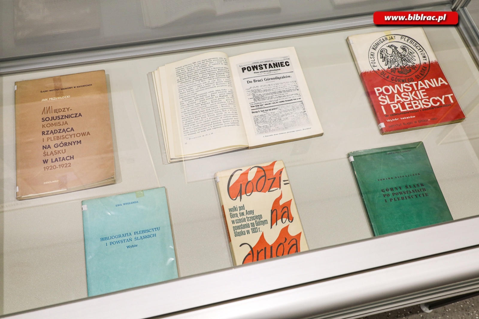 Zdjęcie w galerii na portalu naszraciborz.pl: Biblioteka zaprasza na wystawę poświęconą historii Górnego Śląska wiadomości z regionu