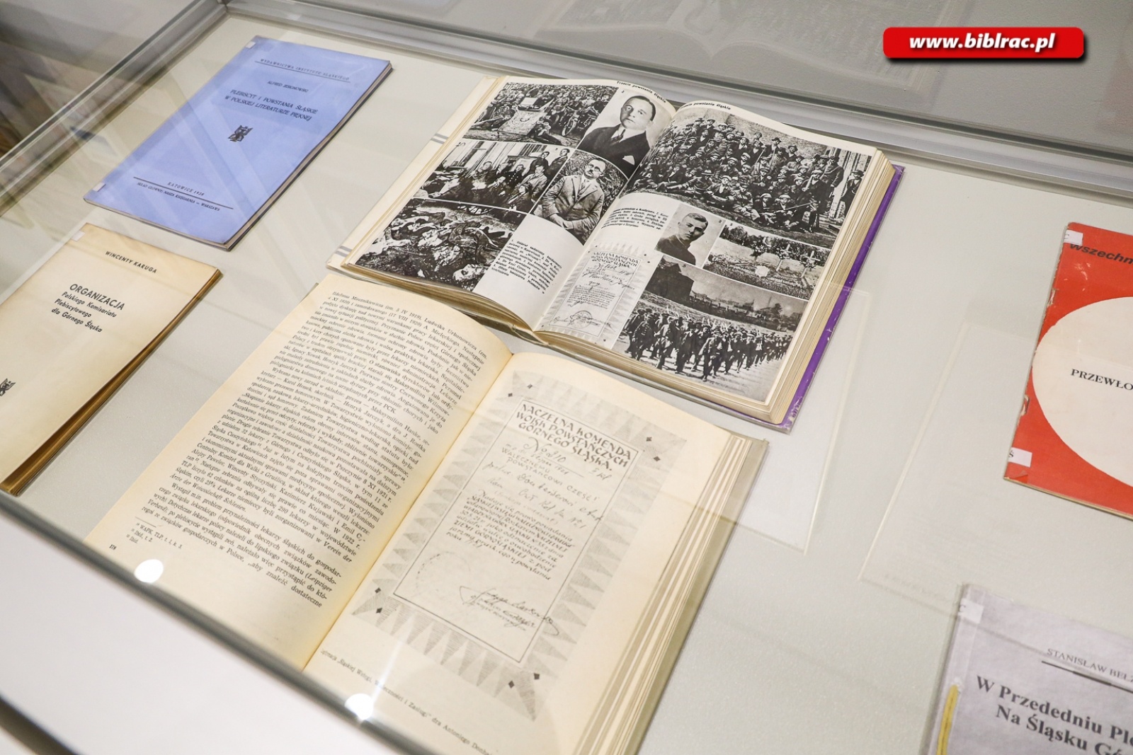 Zdjęcie w galerii na portalu naszraciborz.pl: Biblioteka zaprasza na wystawę poświęconą historii Górnego Śląska wiadomości z regionu