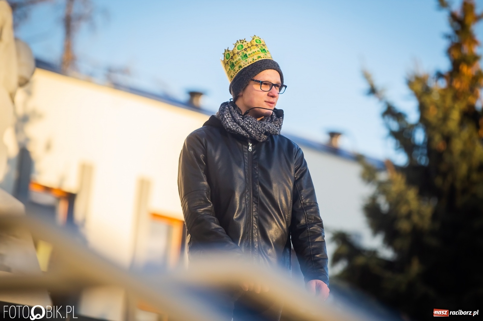 Zdjęcie w galerii na portalu naszraciborz.pl: Raciborski Orszak Trzech Króli - dwie scenki i setki wiernych [WIDEO] wiadomości z regionu