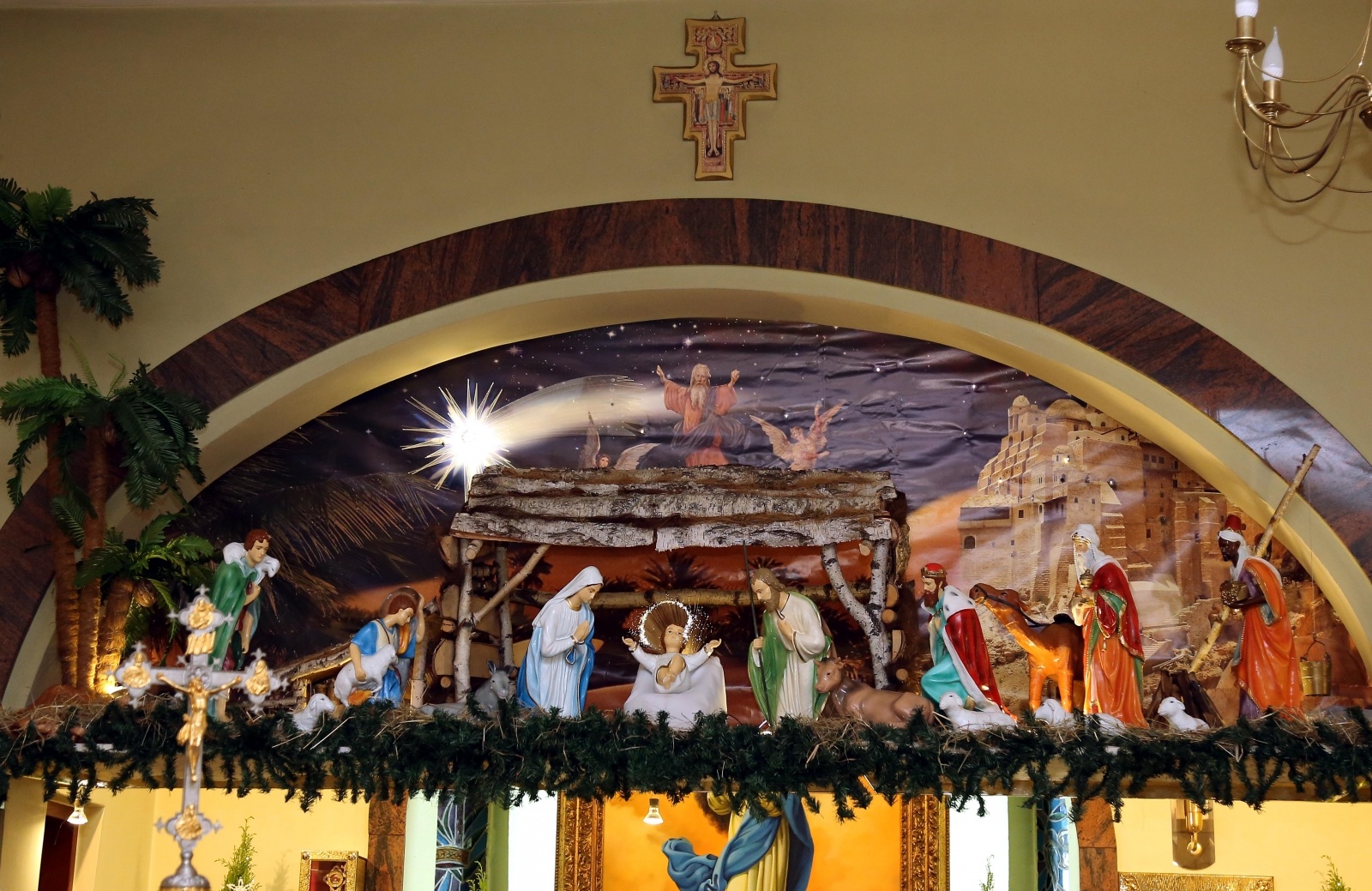 Zdjęcie w galerii na portalu naszraciborz.pl: Ciepła impreza w środku zimy. Motocyklowe kolędowanie przy żłóbku w Oborze wiadomości z regionu