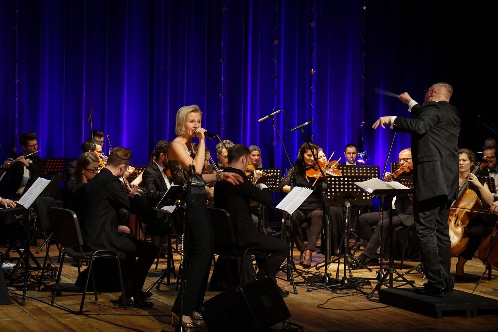 Zdjęcie w galerii na portalu naszraciborz.pl: Kuźnia Kultury świętuje 40-lecie. Niezwykły koncert na początek jubileuszu wiadomości z regionu