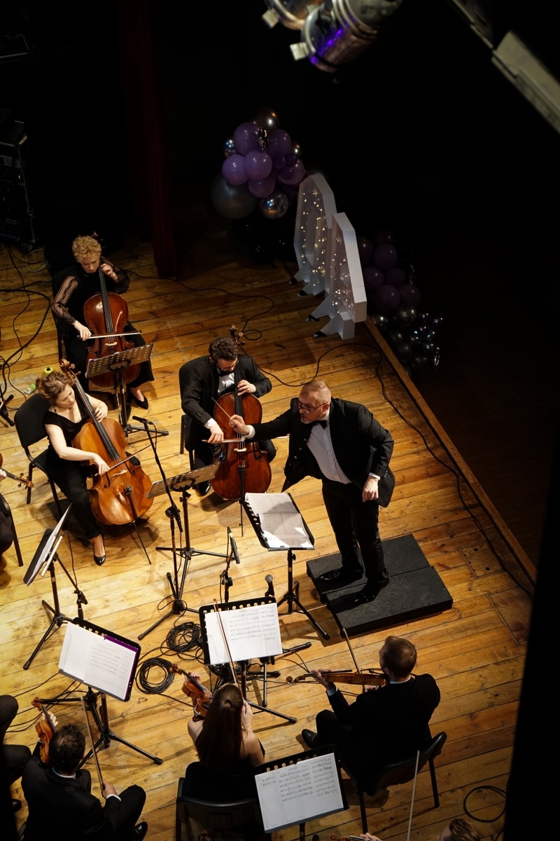 Zdjęcie w galerii na portalu naszraciborz.pl: Kuźnia Kultury świętuje 40-lecie. Niezwykły koncert na początek jubileuszu wiadomości z regionu