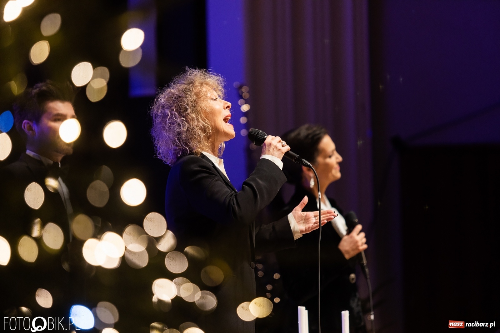 Zdjęcie w galerii na portalu naszraciborz.pl: Koncert świąteczny Gwiazdo świeć, kolędo leć w RCK wiadomości z regionu