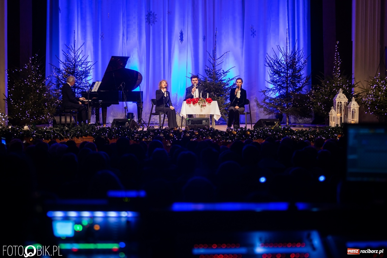 Zdjęcie w galerii na portalu naszraciborz.pl: Koncert świąteczny Gwiazdo świeć, kolędo leć w RCK wiadomości z regionu