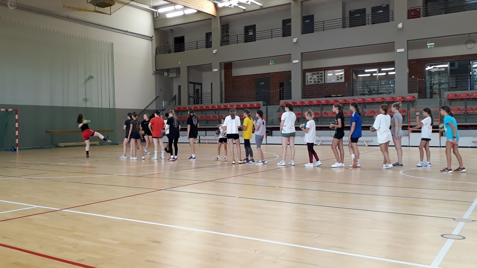 Zdjęcie w galerii na portalu naszraciborz.pl: I Ty możesz zostać szczypiornistką pietrowickiego Startu wiadomości z regionu