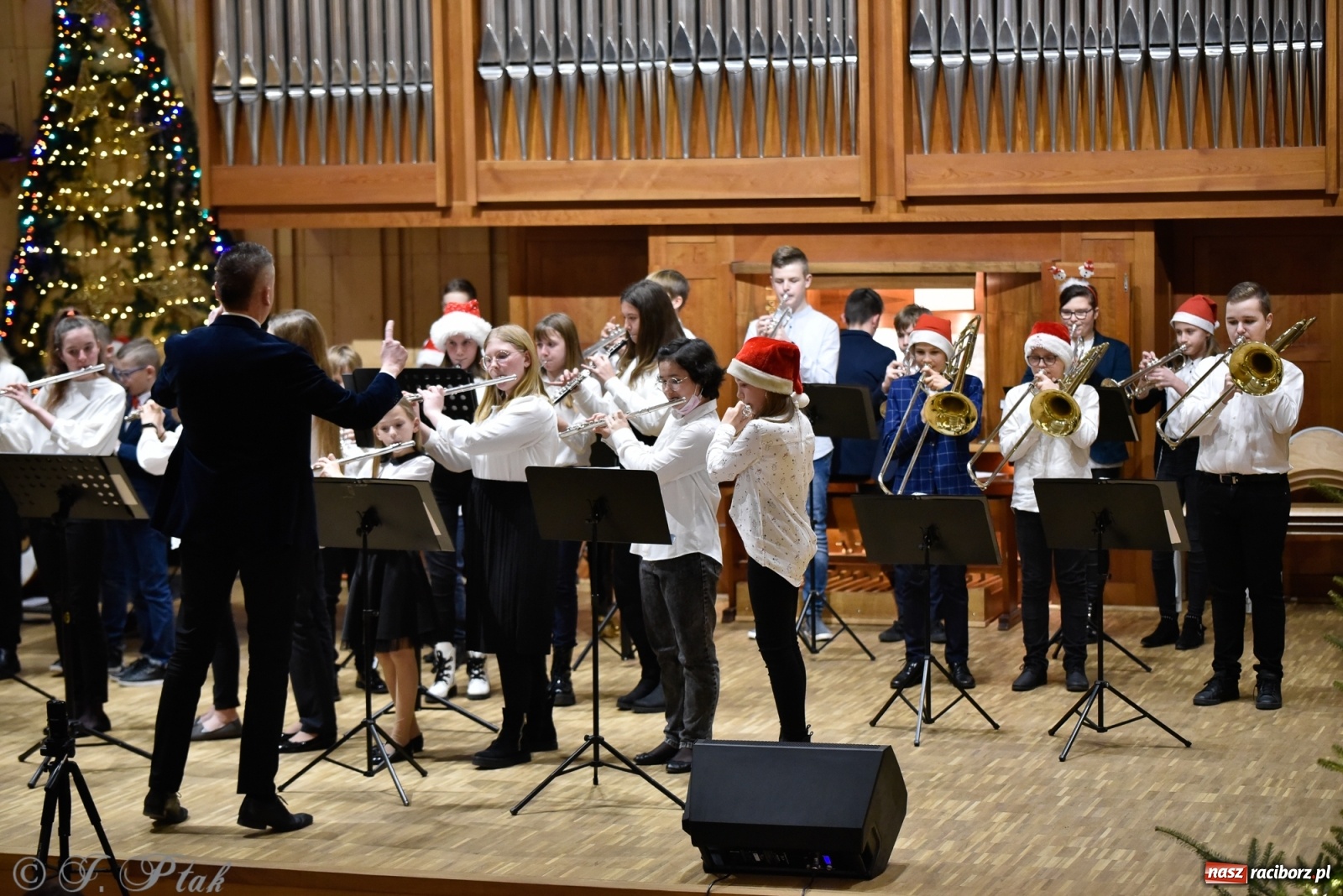 Zdjęcie w galerii na portalu naszraciborz.pl: Koncert świąteczny w raciborskiej szkole muzycznej [FOTO i WIDEO] wiadomości z regionu