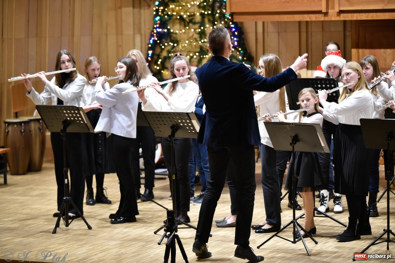 Zdjęcie w galerii na portalu naszraciborz.pl: Koncert świąteczny w raciborskiej szkole muzycznej [FOTO i WIDEO] wiadomości z regionu
