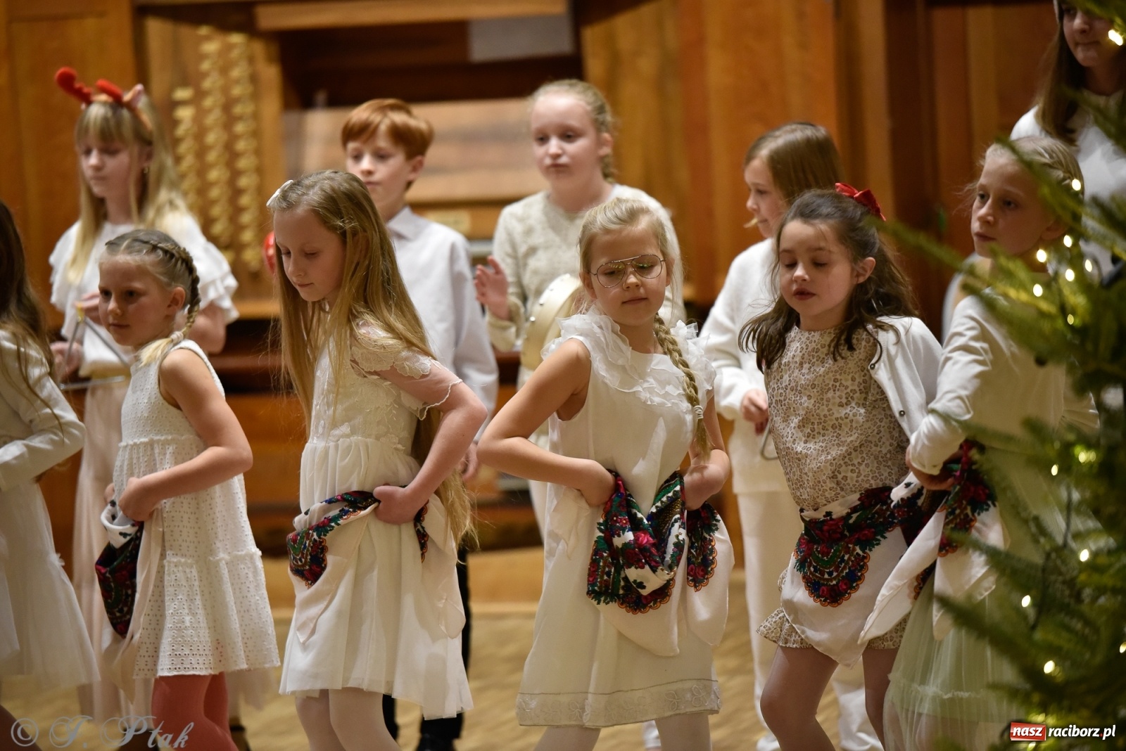 Zdjęcie w galerii na portalu naszraciborz.pl: Koncert świąteczny w raciborskiej szkole muzycznej [FOTO i WIDEO] wiadomości z regionu