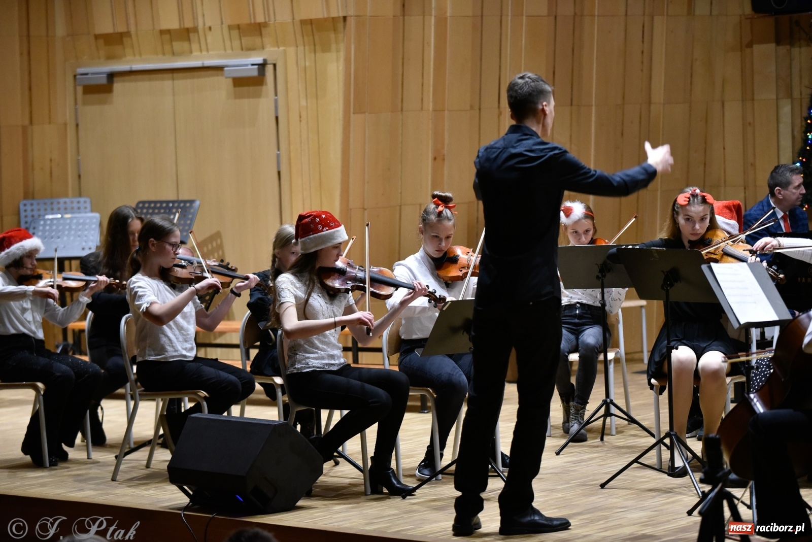 Zdjęcie w galerii na portalu naszraciborz.pl: Koncert świąteczny w raciborskiej szkole muzycznej [FOTO i WIDEO] wiadomości z regionu