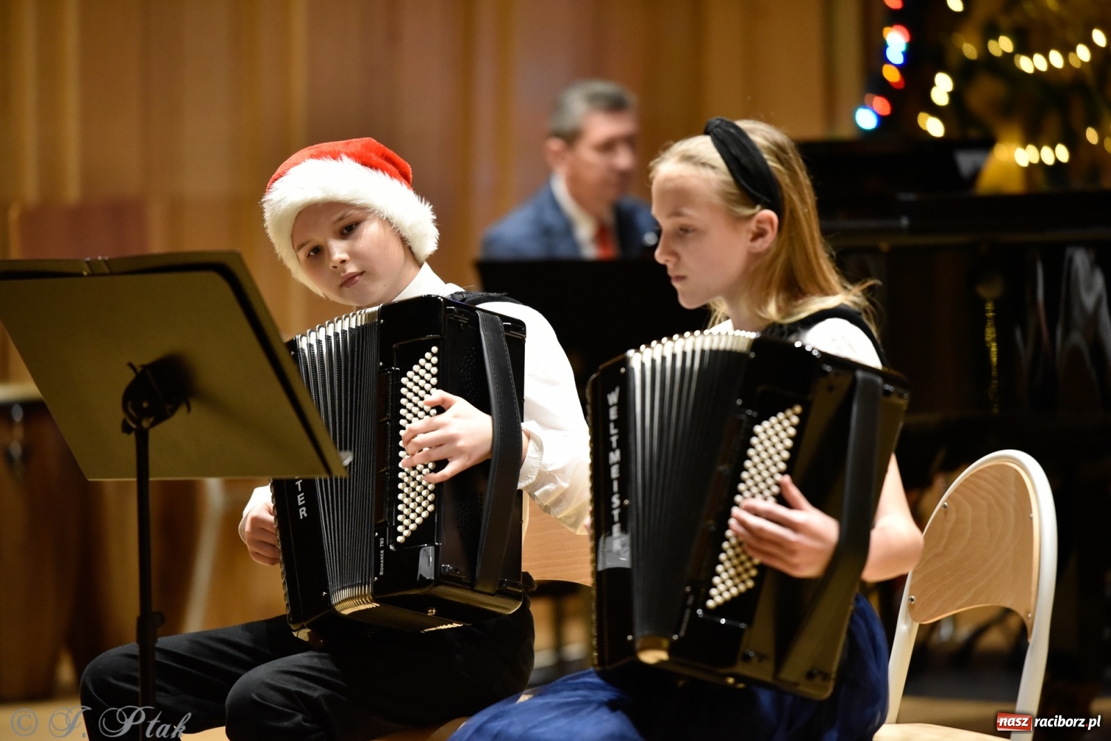 Zdjęcie w galerii na portalu naszraciborz.pl: Koncert świąteczny w raciborskiej szkole muzycznej [FOTO i WIDEO] wiadomości z regionu
