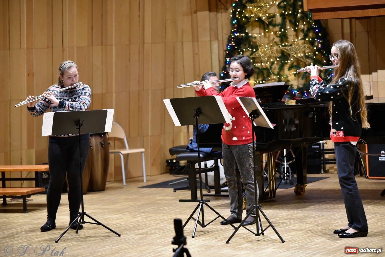 Zdjęcie w galerii na portalu naszraciborz.pl: Koncert świąteczny w raciborskiej szkole muzycznej [FOTO i WIDEO] wiadomości z regionu