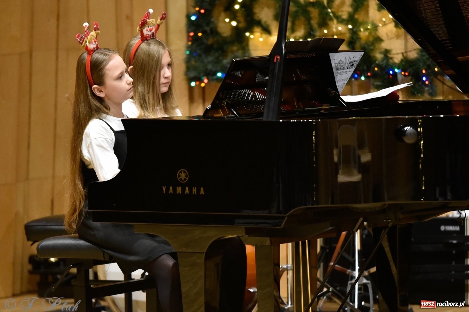 Zdjęcie w galerii na portalu naszraciborz.pl: Koncert świąteczny w raciborskiej szkole muzycznej [FOTO i WIDEO] wiadomości z regionu
