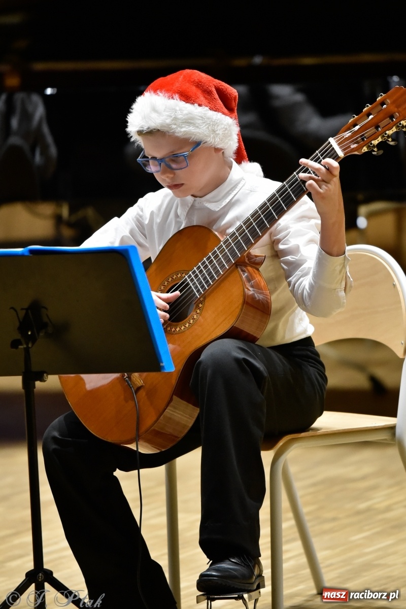 Zdjęcie w galerii na portalu naszraciborz.pl: Koncert świąteczny w raciborskiej szkole muzycznej [FOTO i WIDEO] wiadomości z regionu
