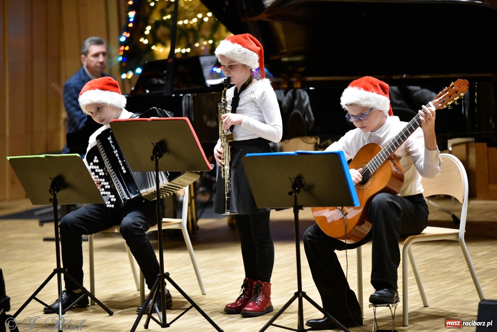 Zdjęcie w galerii na portalu naszraciborz.pl: Koncert świąteczny w raciborskiej szkole muzycznej [FOTO i WIDEO] wiadomości z regionu