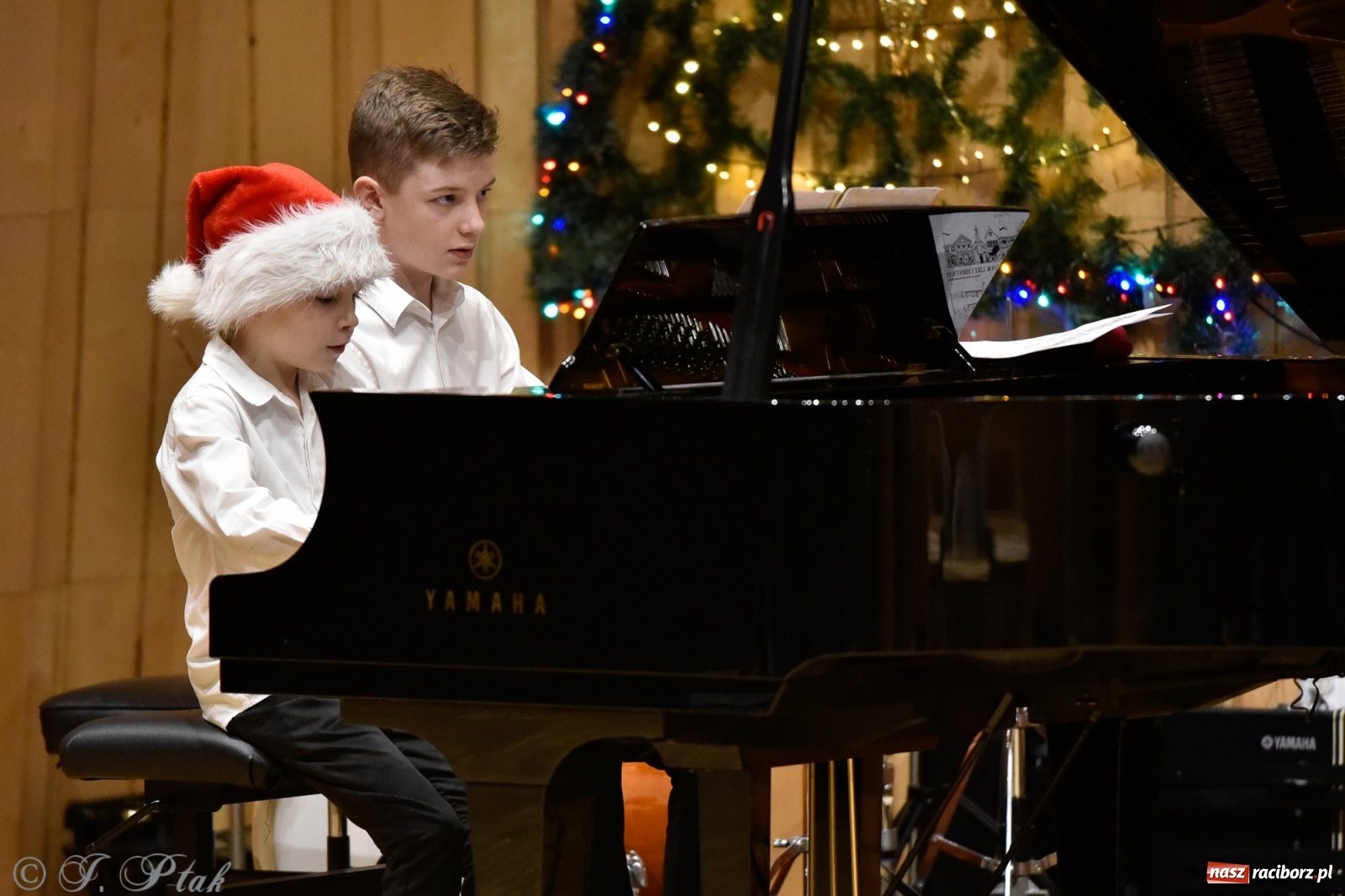 Zdjęcie w galerii na portalu naszraciborz.pl: Koncert świąteczny w raciborskiej szkole muzycznej [FOTO i WIDEO] wiadomości z regionu