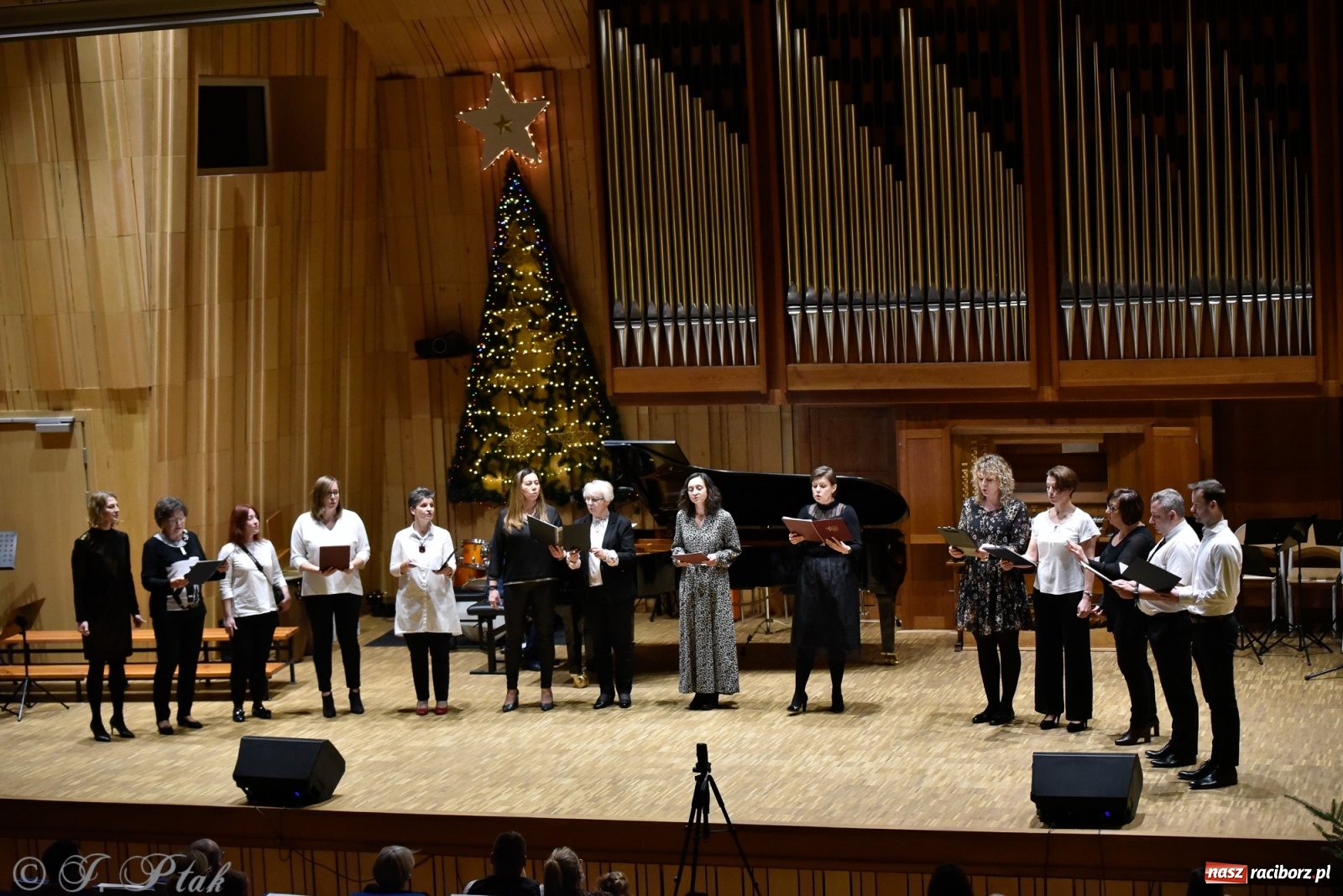 Zdjęcie w galerii na portalu naszraciborz.pl: Koncert świąteczny w raciborskiej szkole muzycznej [FOTO i WIDEO] wiadomości z regionu