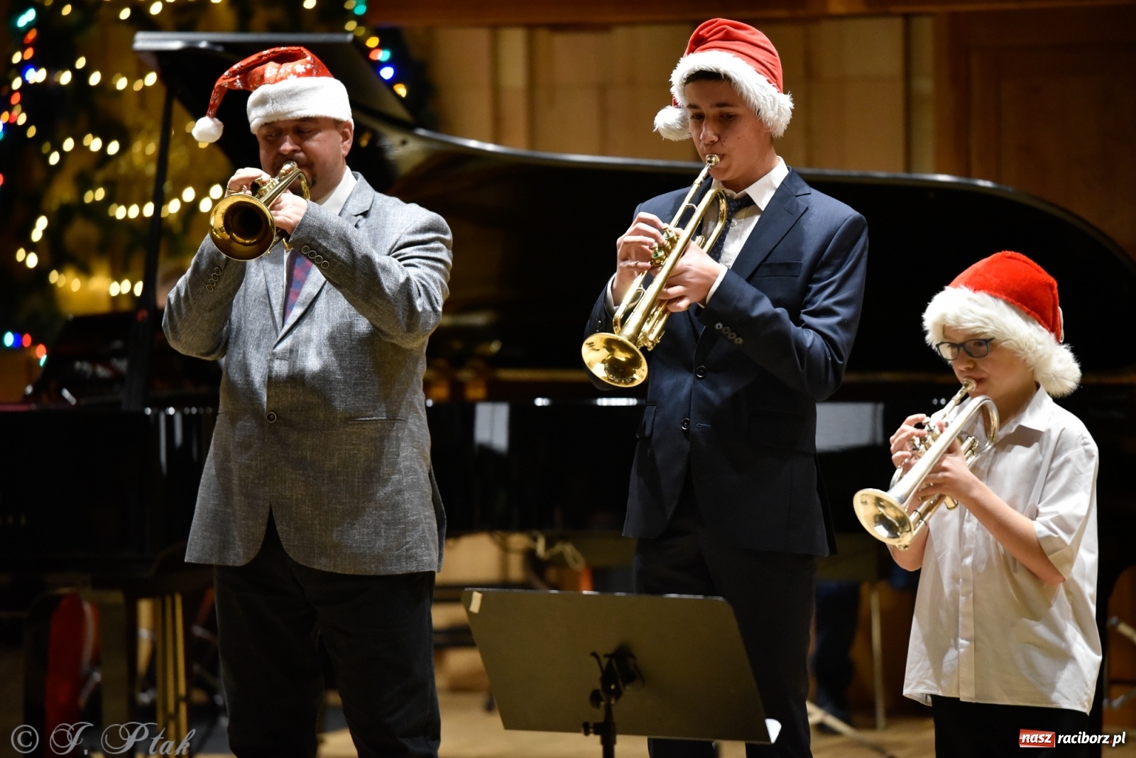 Zdjęcie w galerii na portalu naszraciborz.pl: Koncert świąteczny w raciborskiej szkole muzycznej [FOTO i WIDEO] wiadomości z regionu