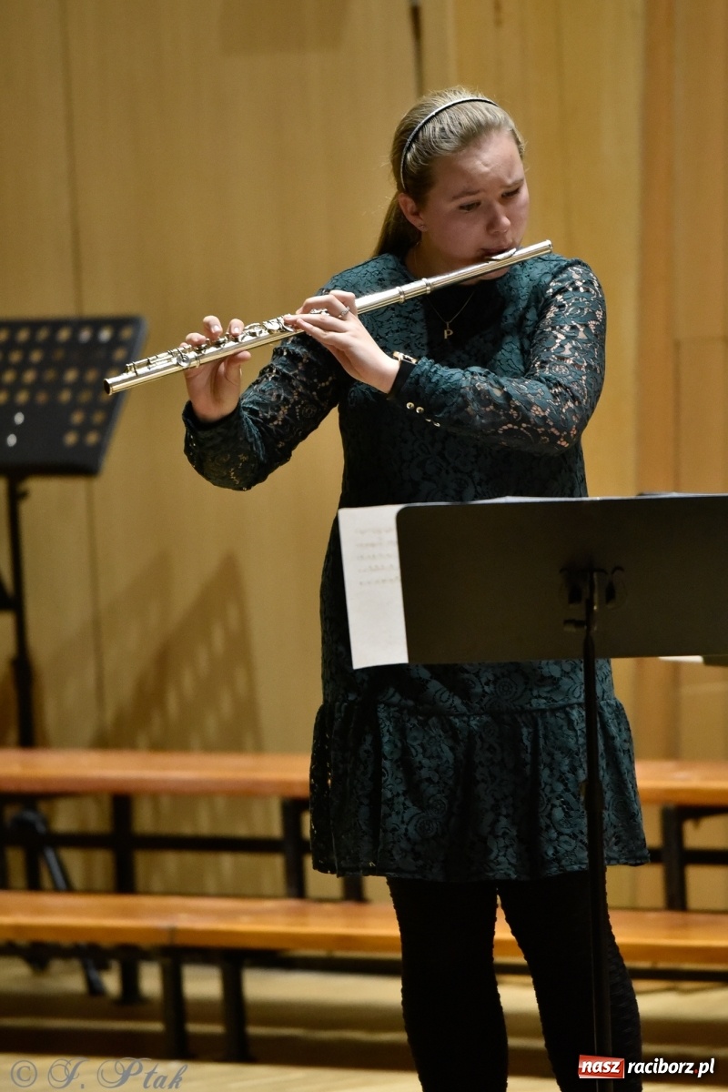 Zdjęcie w galerii na portalu naszraciborz.pl: Koncert świąteczny w raciborskiej szkole muzycznej [FOTO i WIDEO] wiadomości z regionu