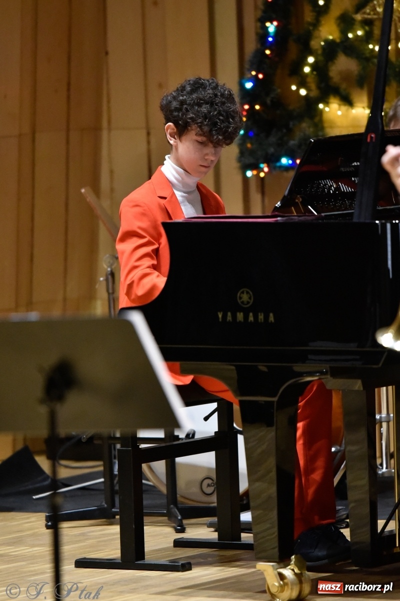 Zdjęcie w galerii na portalu naszraciborz.pl: Koncert świąteczny w raciborskiej szkole muzycznej [FOTO i WIDEO] wiadomości z regionu