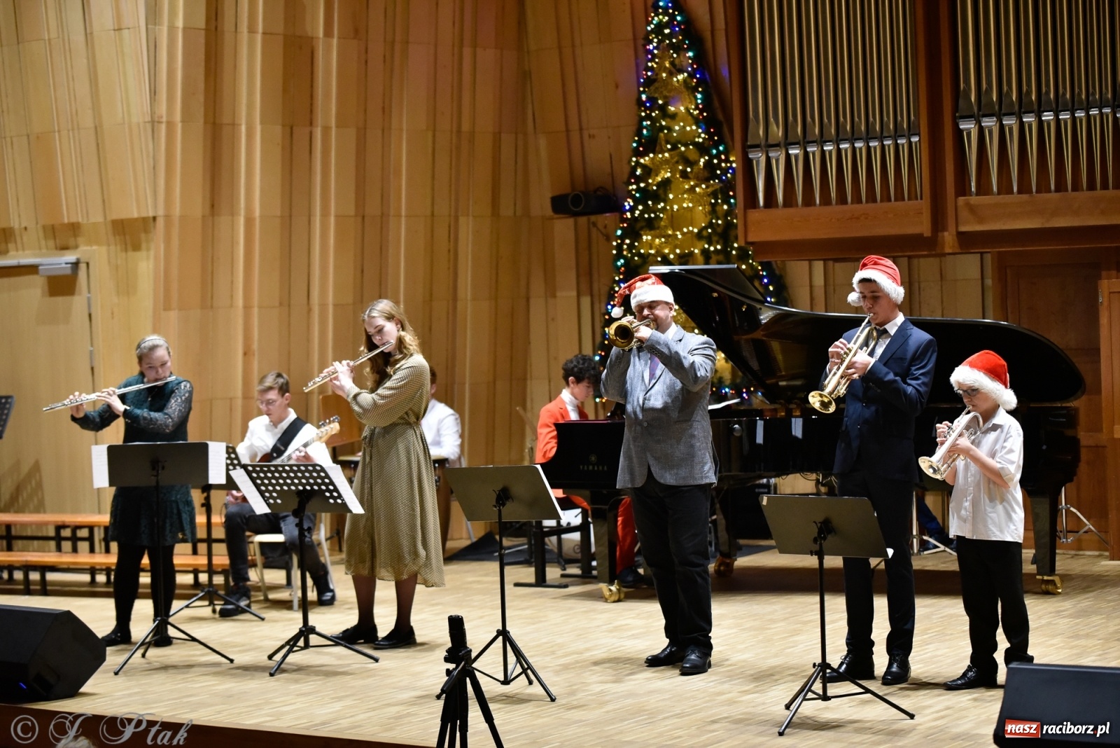 Zdjęcie w galerii na portalu naszraciborz.pl: Koncert świąteczny w raciborskiej szkole muzycznej [FOTO i WIDEO] wiadomości z regionu