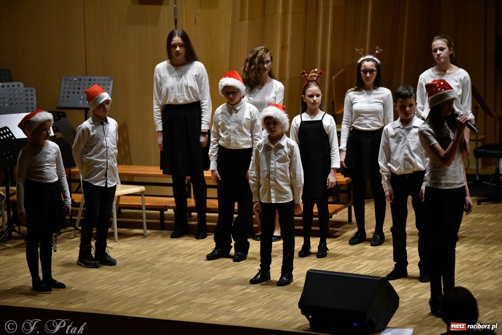 Zdjęcie w galerii na portalu naszraciborz.pl: Koncert świąteczny w raciborskiej szkole muzycznej [FOTO i WIDEO] wiadomości z regionu