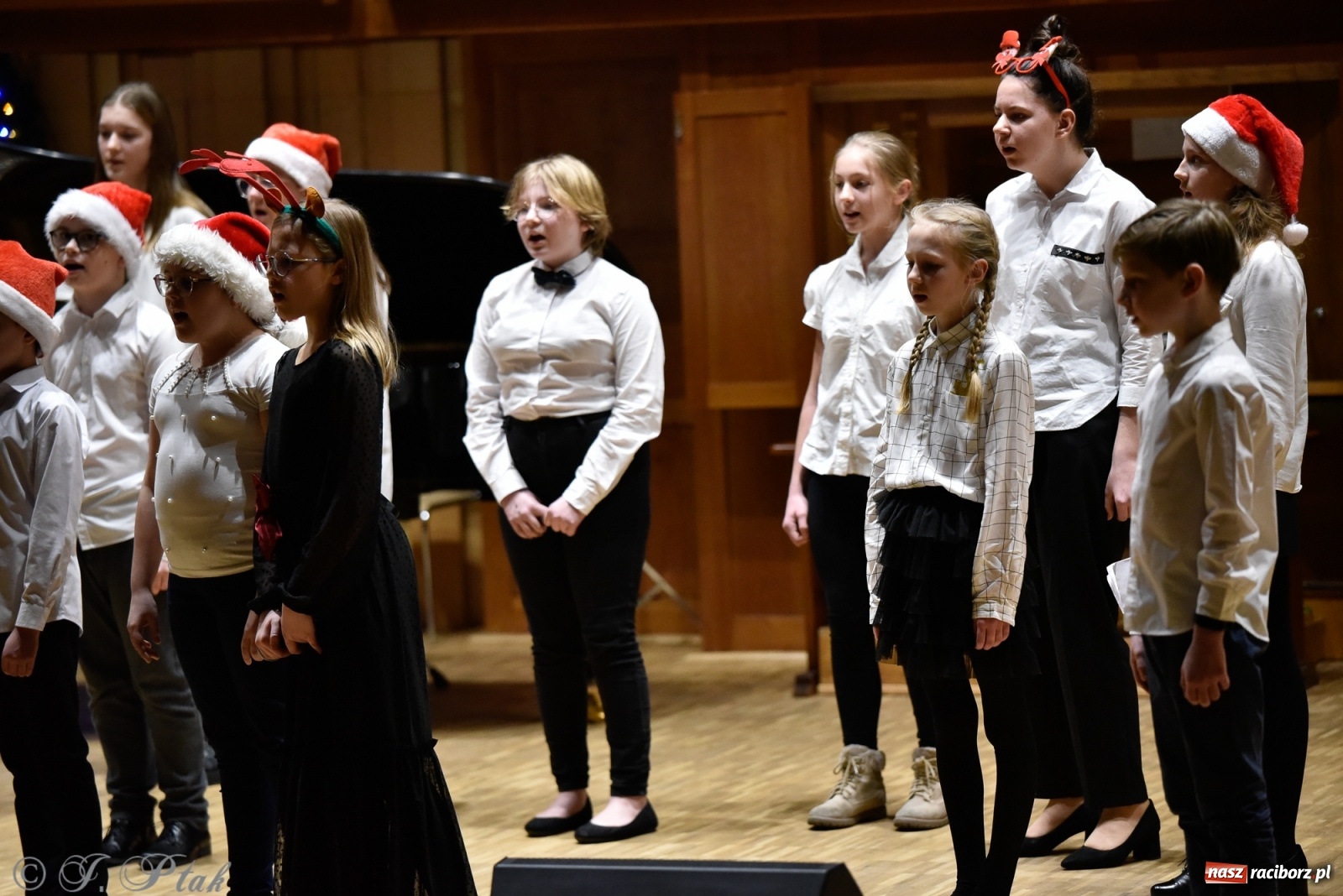 Zdjęcie w galerii na portalu naszraciborz.pl: Koncert świąteczny w raciborskiej szkole muzycznej [FOTO i WIDEO] wiadomości z regionu