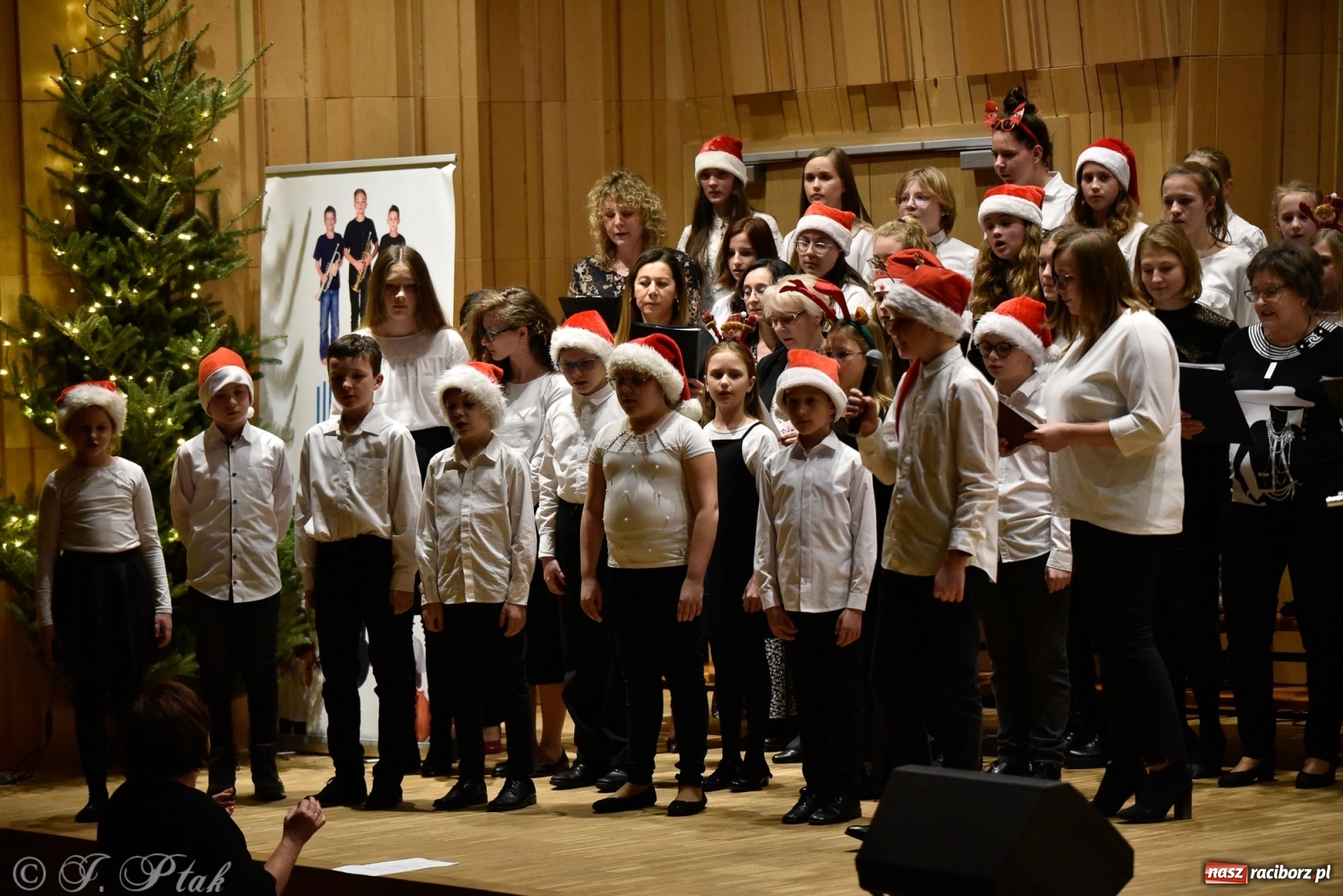Zdjęcie w galerii na portalu naszraciborz.pl: Koncert świąteczny w raciborskiej szkole muzycznej [FOTO i WIDEO] wiadomości z regionu