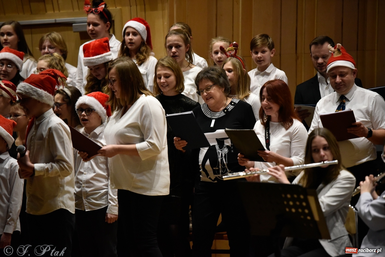 Zdjęcie w galerii na portalu naszraciborz.pl: Koncert świąteczny w raciborskiej szkole muzycznej [FOTO i WIDEO] wiadomości z regionu