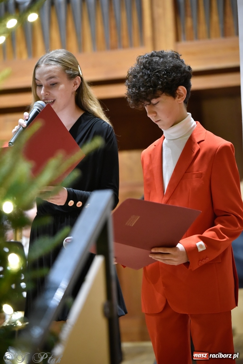 Zdjęcie w galerii na portalu naszraciborz.pl: Koncert świąteczny w raciborskiej szkole muzycznej [FOTO i WIDEO] wiadomości z regionu