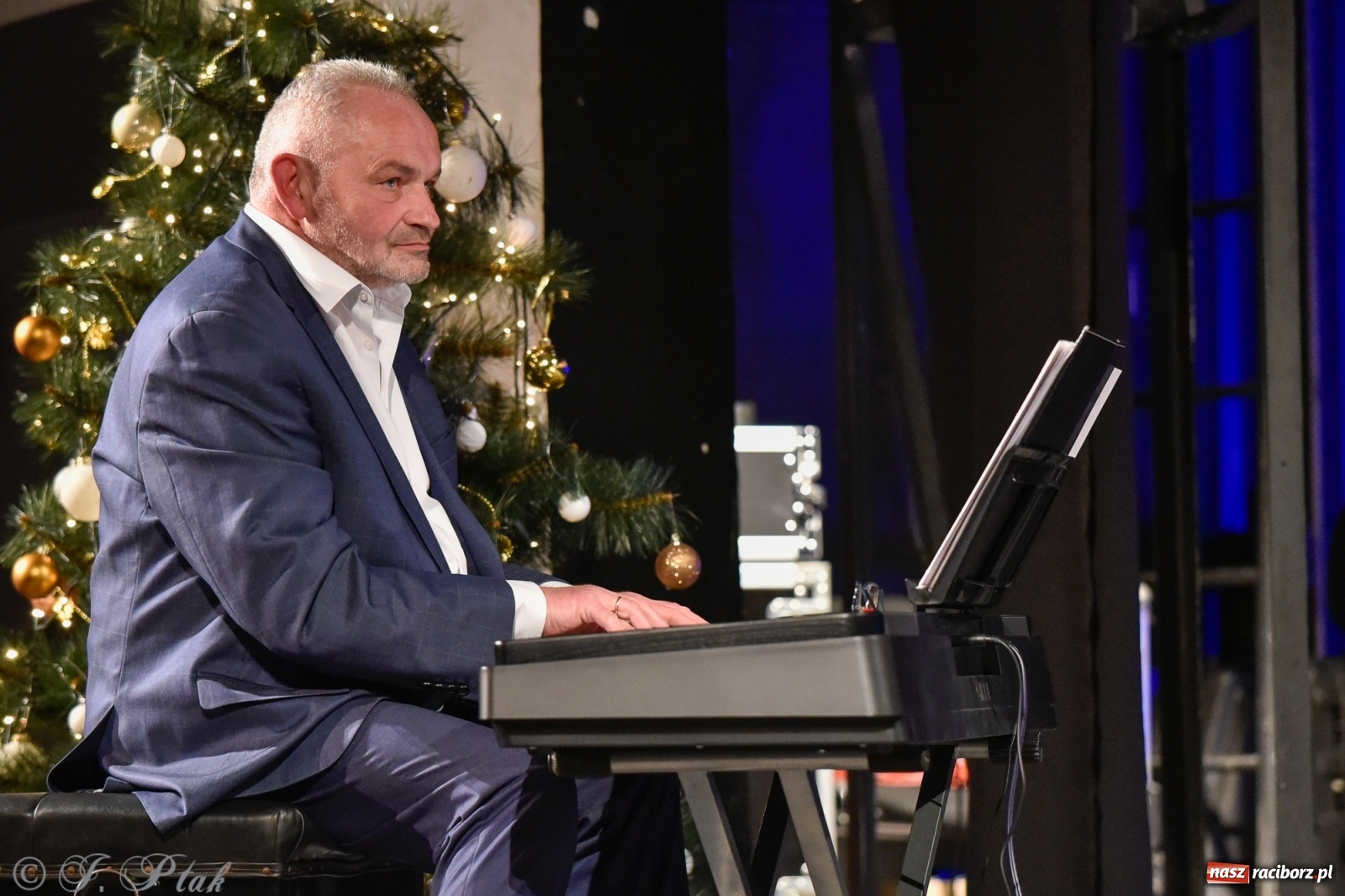 Zdjęcie w galerii na portalu naszraciborz.pl: BEL CANTO zachwycił kolędami i pastorałkami [FOTO i WIDEO] wiadomości z regionu