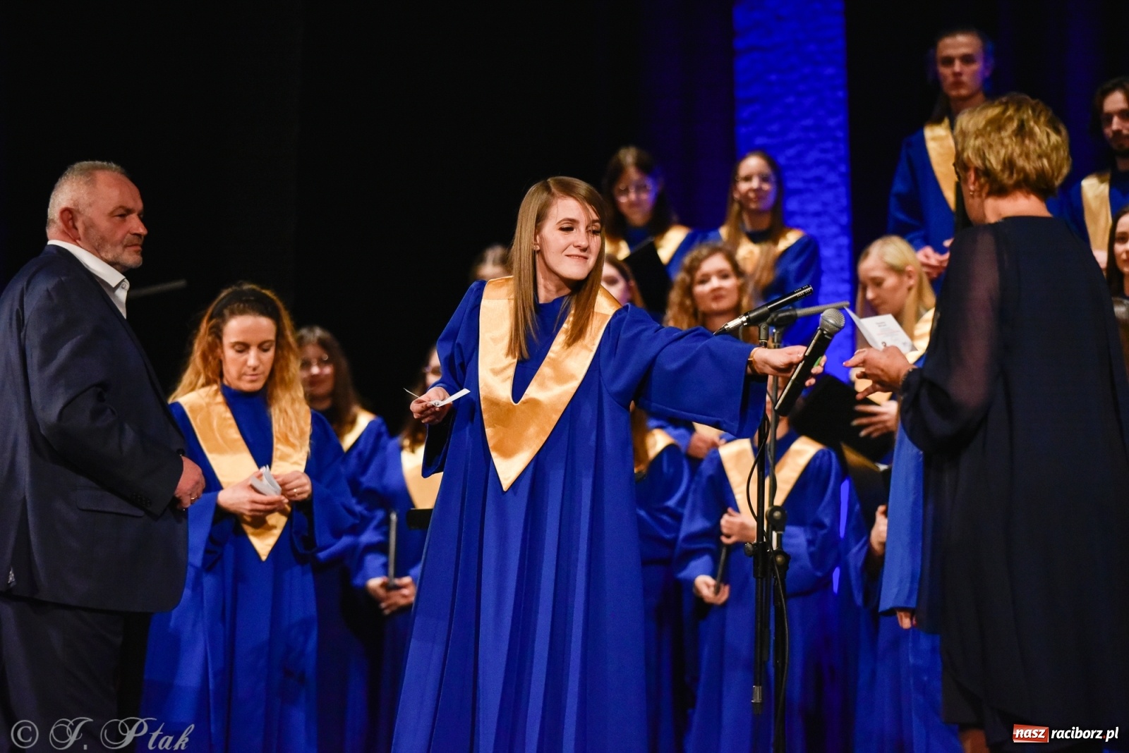 Zdjęcie w galerii na portalu naszraciborz.pl: BEL CANTO zachwycił kolędami i pastorałkami [FOTO i WIDEO] wiadomości z regionu