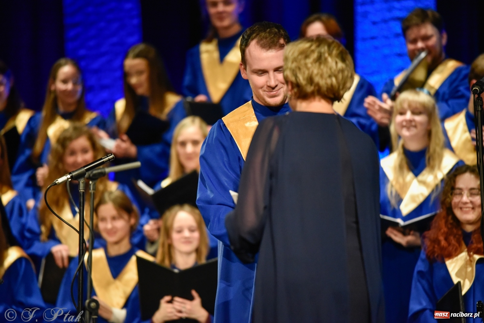 Zdjęcie w galerii na portalu naszraciborz.pl: BEL CANTO zachwycił kolędami i pastorałkami [FOTO i WIDEO] wiadomości z regionu