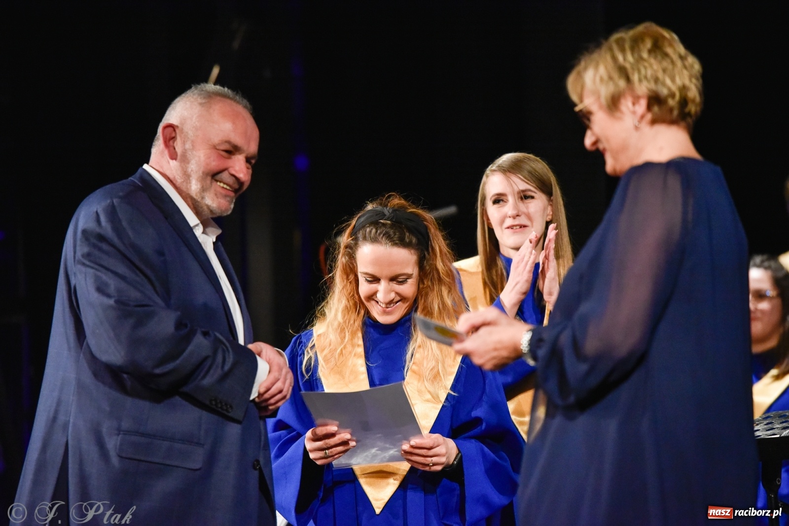 Zdjęcie w galerii na portalu naszraciborz.pl: BEL CANTO zachwycił kolędami i pastorałkami [FOTO i WIDEO] wiadomości z regionu