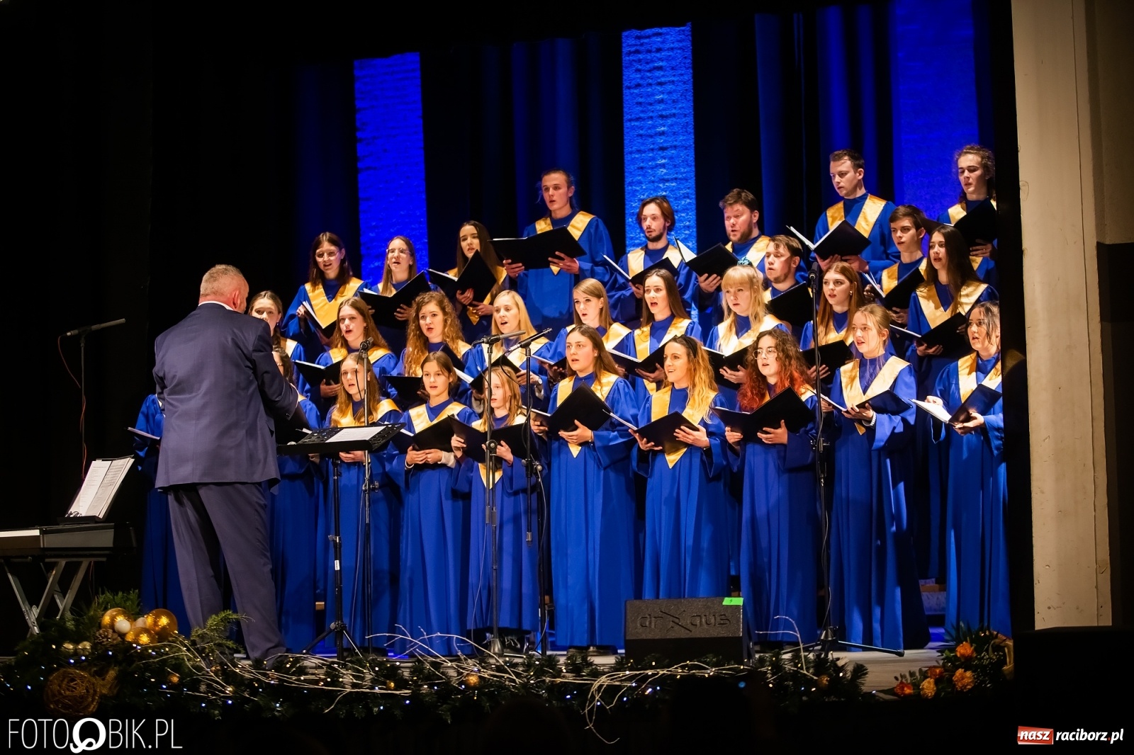 Zdjęcie w galerii na portalu naszraciborz.pl: BEL CANTO zachwycił kolędami i pastorałkami [FOTO i WIDEO] wiadomości z regionu