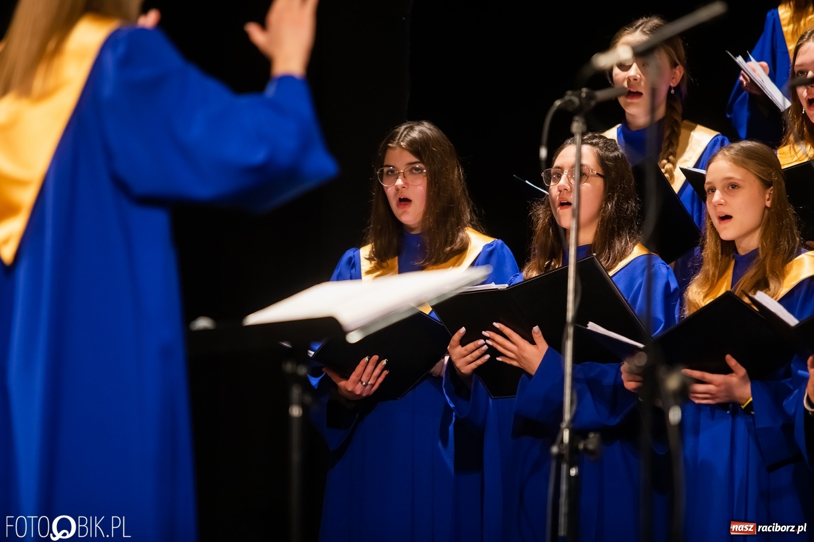 Zdjęcie w galerii na portalu naszraciborz.pl: BEL CANTO zachwycił kolędami i pastorałkami [FOTO i WIDEO] wiadomości z regionu