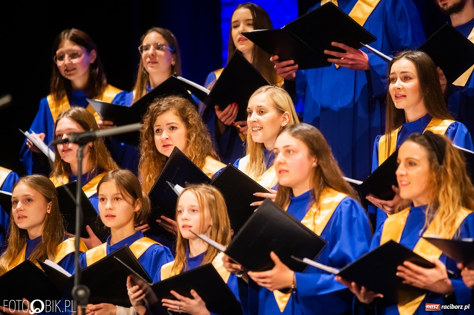 Zdjęcie w galerii na portalu naszraciborz.pl: BEL CANTO zachwycił kolędami i pastorałkami [FOTO i WIDEO] wiadomości z regionu
