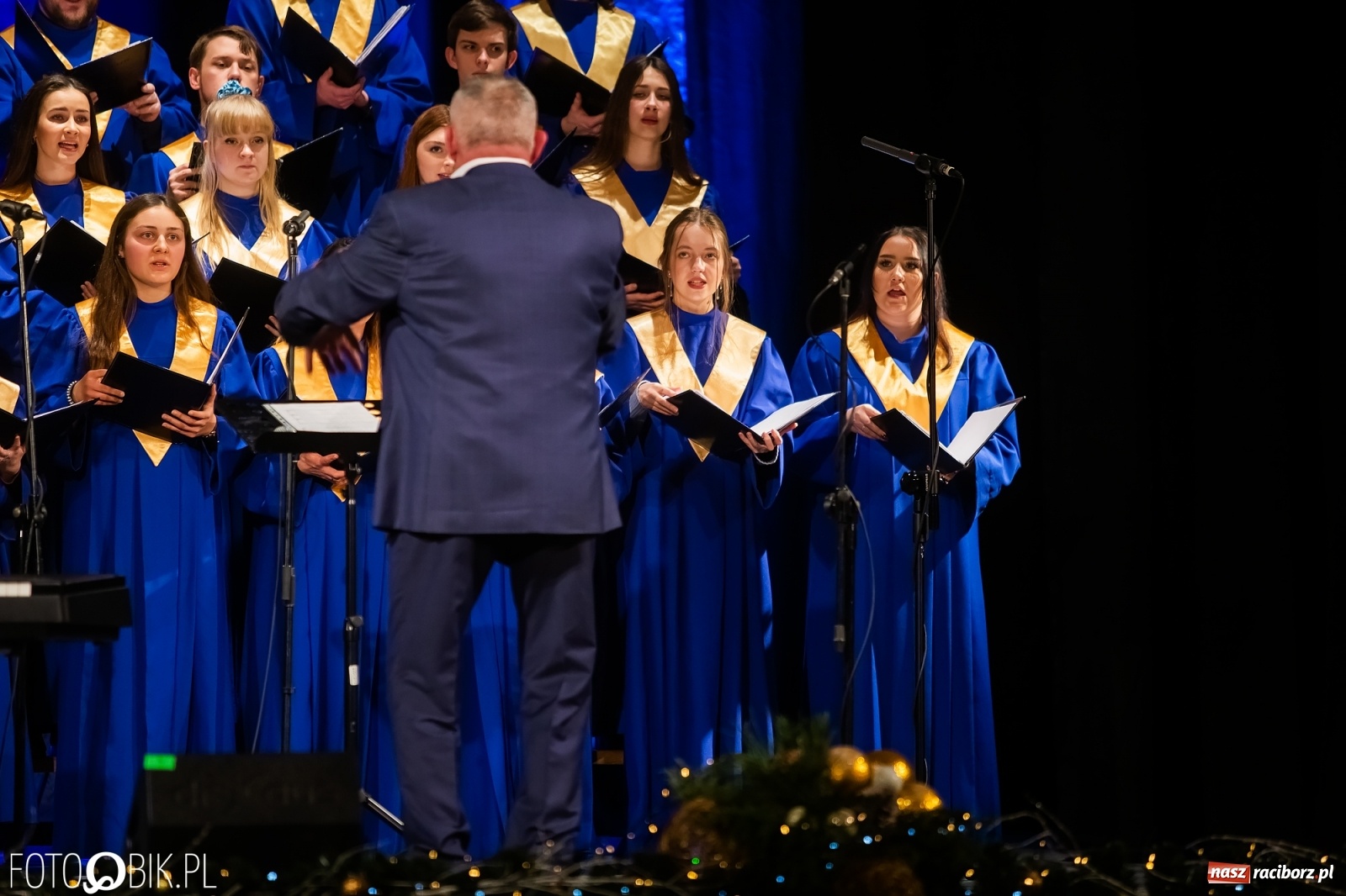 Zdjęcie w galerii na portalu naszraciborz.pl: BEL CANTO zachwycił kolędami i pastorałkami [FOTO i WIDEO] wiadomości z regionu