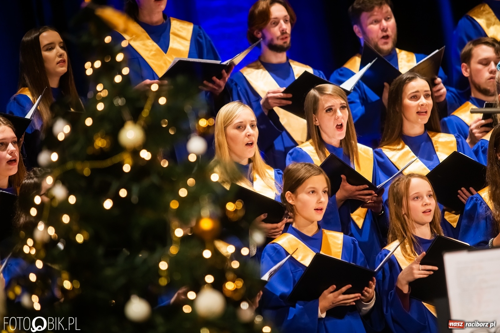 Zdjęcie w galerii na portalu naszraciborz.pl: BEL CANTO zachwycił kolędami i pastorałkami [FOTO i WIDEO] wiadomości z regionu